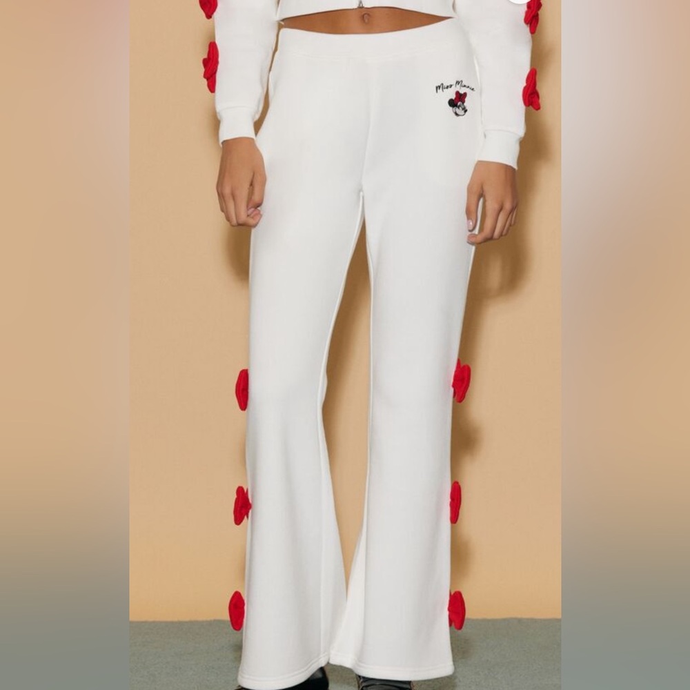 NWT Forever 21 Disney Minnie Mouse Sweatpants